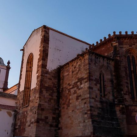 Portas Da Cidade Home Сілвеш Екстер'єр фото